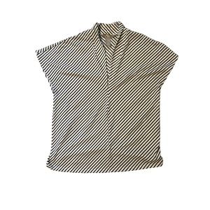 Women’s business casual shirt